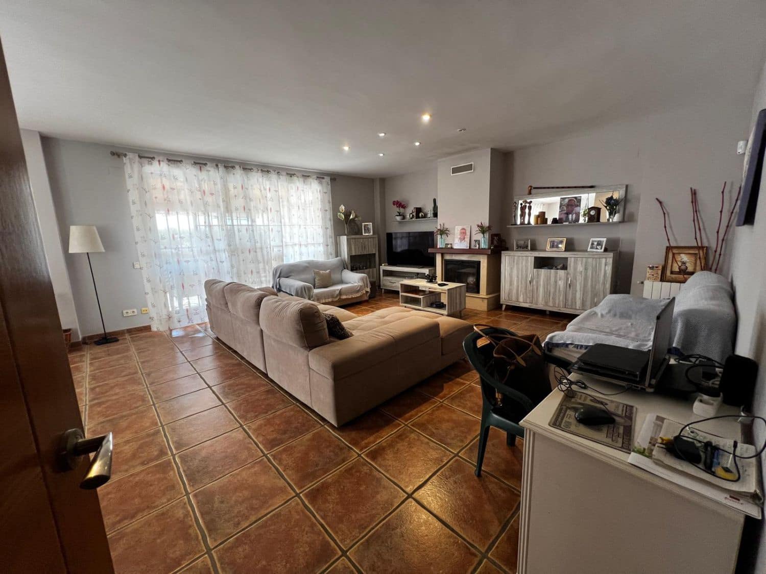 6 makuuhuone Huvila myytävänä paikassa Castello de la Plana - 450 000 € (Ref: 9388110)