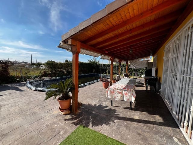 6 makuuhuone Huvila myytävänä paikassa El Grau de Castelló, Castelló de la Plana - 450 000 € (Ref: 9388110)