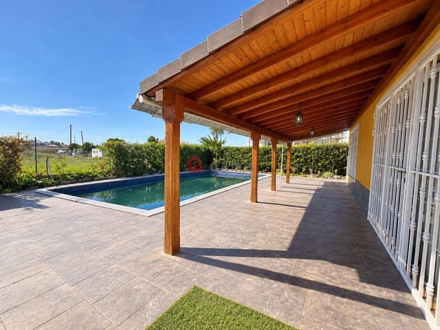 6 soveværelse Villa til salg i El Grau de Castelló, Castelló de la Plana - € 425.000 (Ref: 9388110)