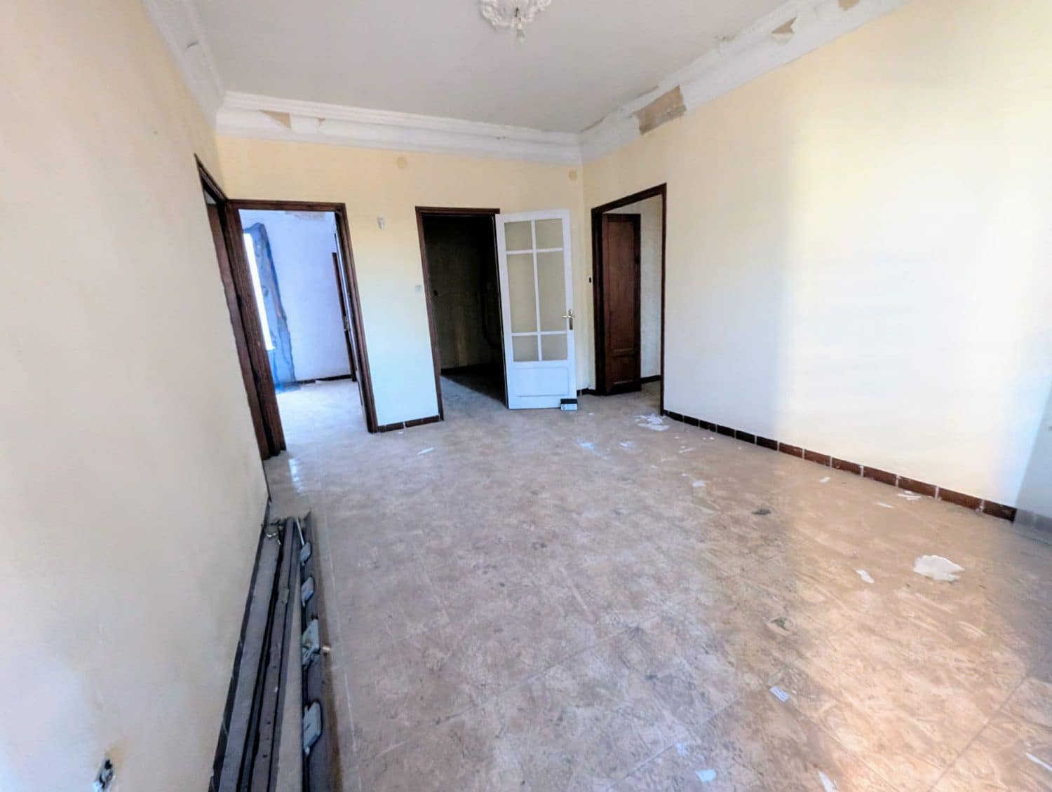 4 bedroom Flat for sale in Castello de la Plana - € 149,000 (Ref: 9394022)