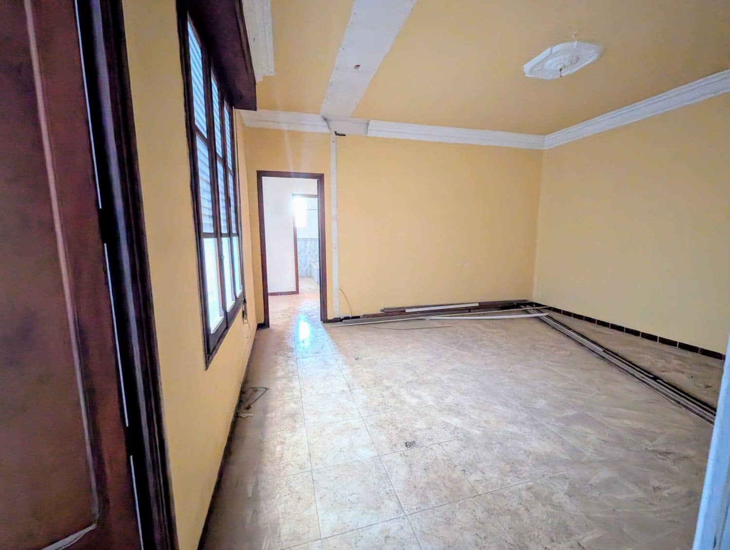 4 bedroom Flat for sale in Castello de la Plana - € 149,000 (Ref: 9394022)