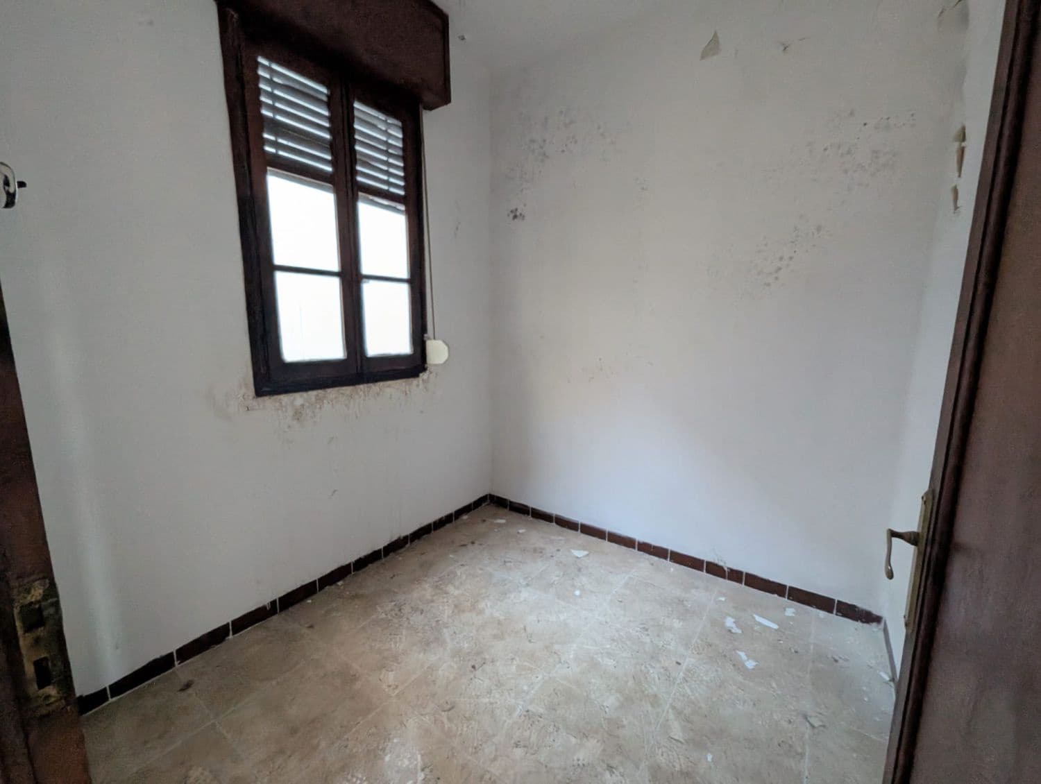 4 bedroom Flat for sale in Castello de la Plana - € 149,000 (Ref: 9394022)