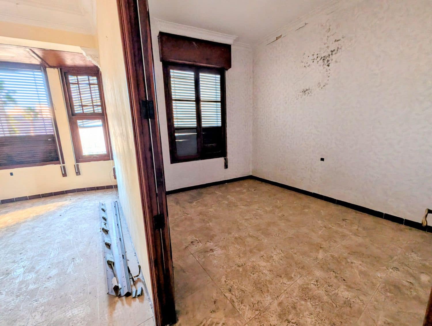 4 bedroom Flat for sale in Castello de la Plana - € 149,000 (Ref: 9394022)