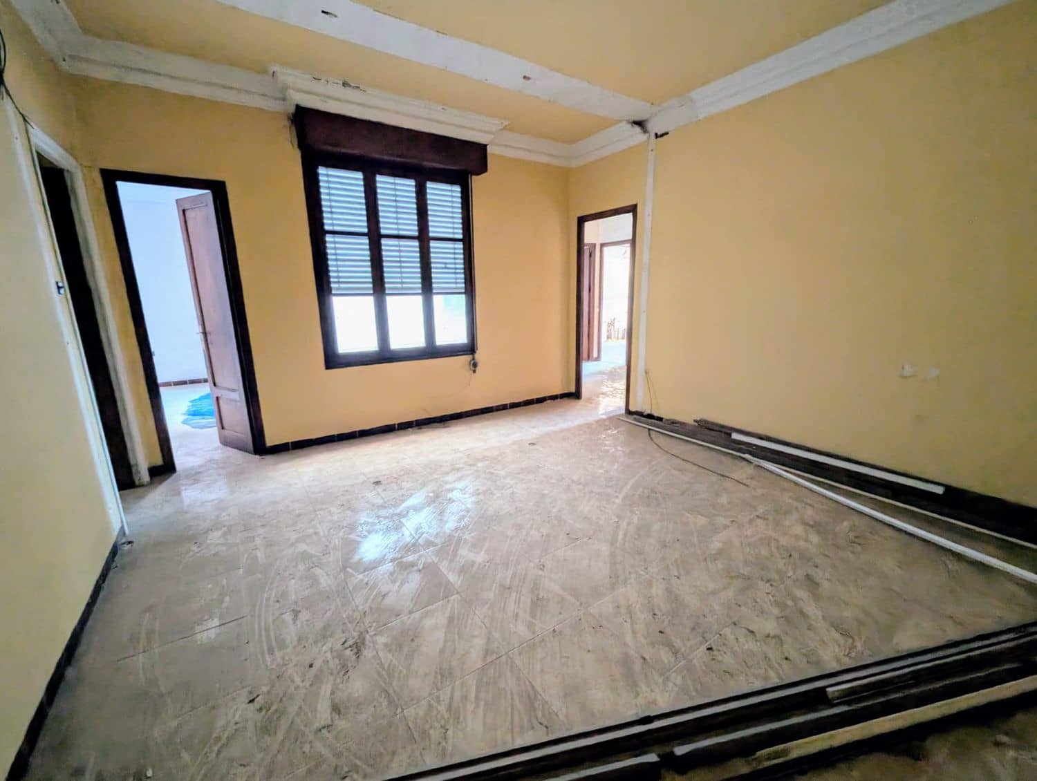 4 bedroom Flat for sale in Castello de la Plana - € 149,000 (Ref: 9394022)