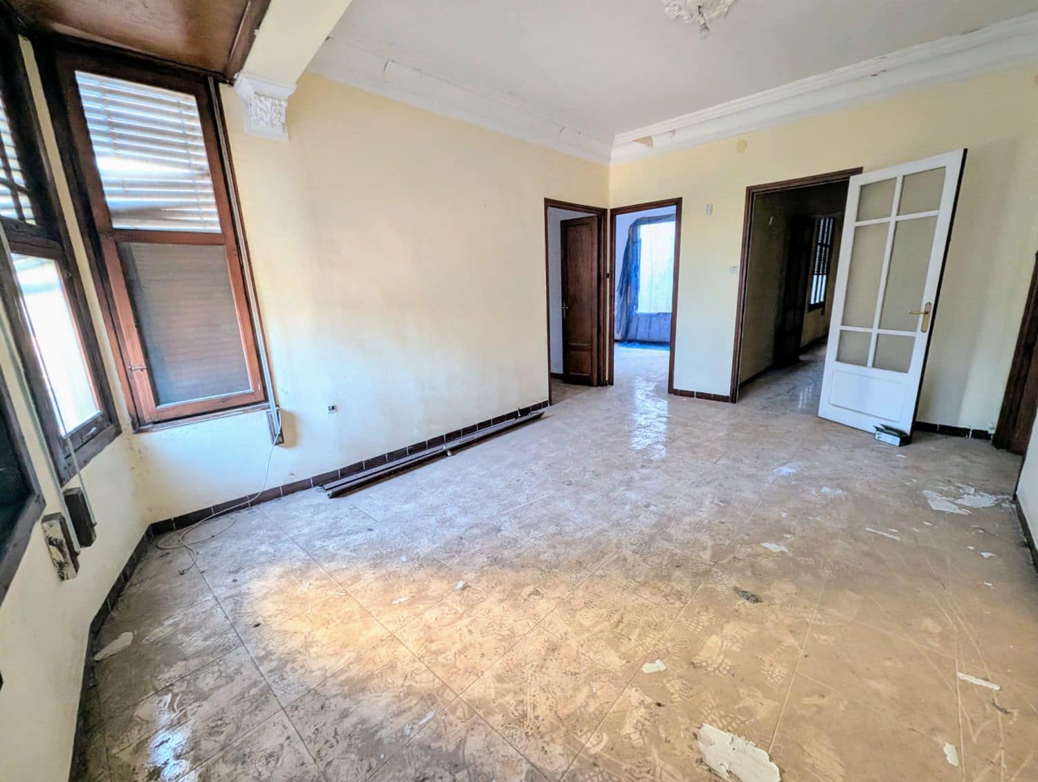 4 bedroom Flat for sale in Castello de la Plana - € 149,000 (Ref: 9394022)