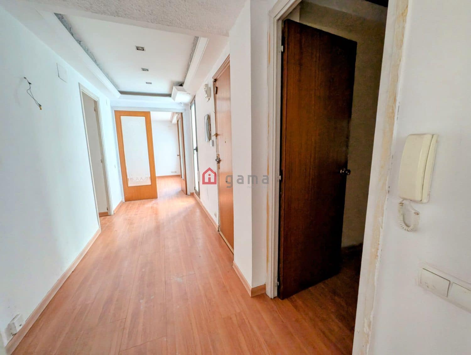 5 bedroom Flat for sale in Castello de la Plana - € 174,500 (Ref: 9415603)