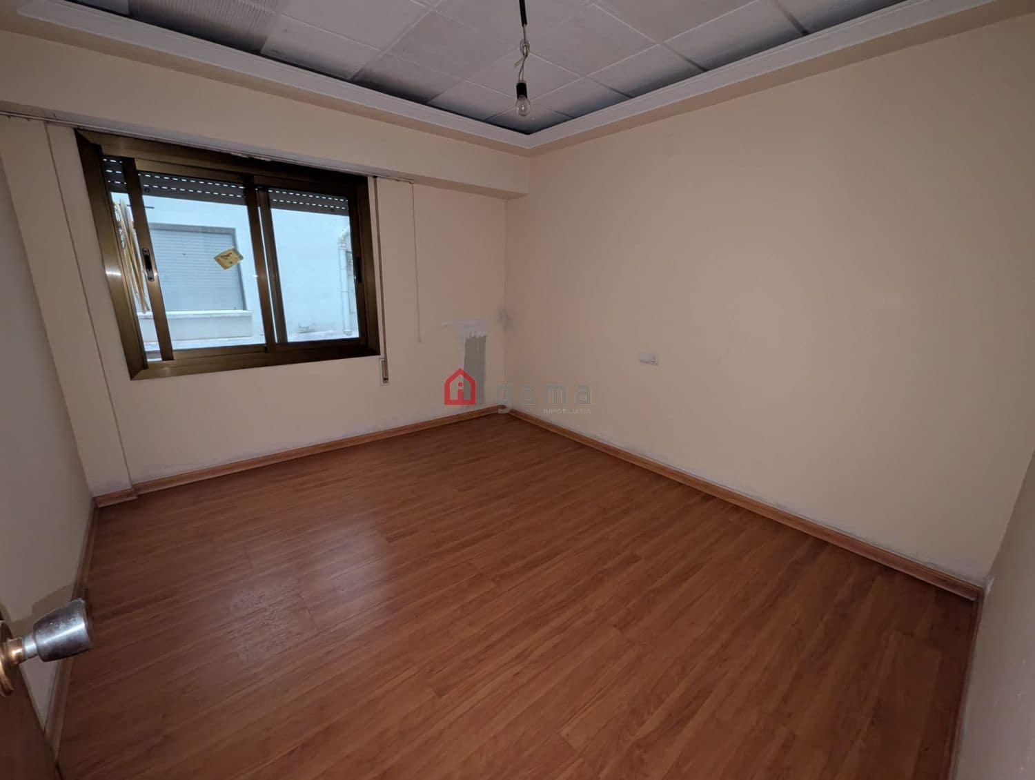 5 bedroom Flat for sale in Castello de la Plana - € 174,500 (Ref: 9415603)