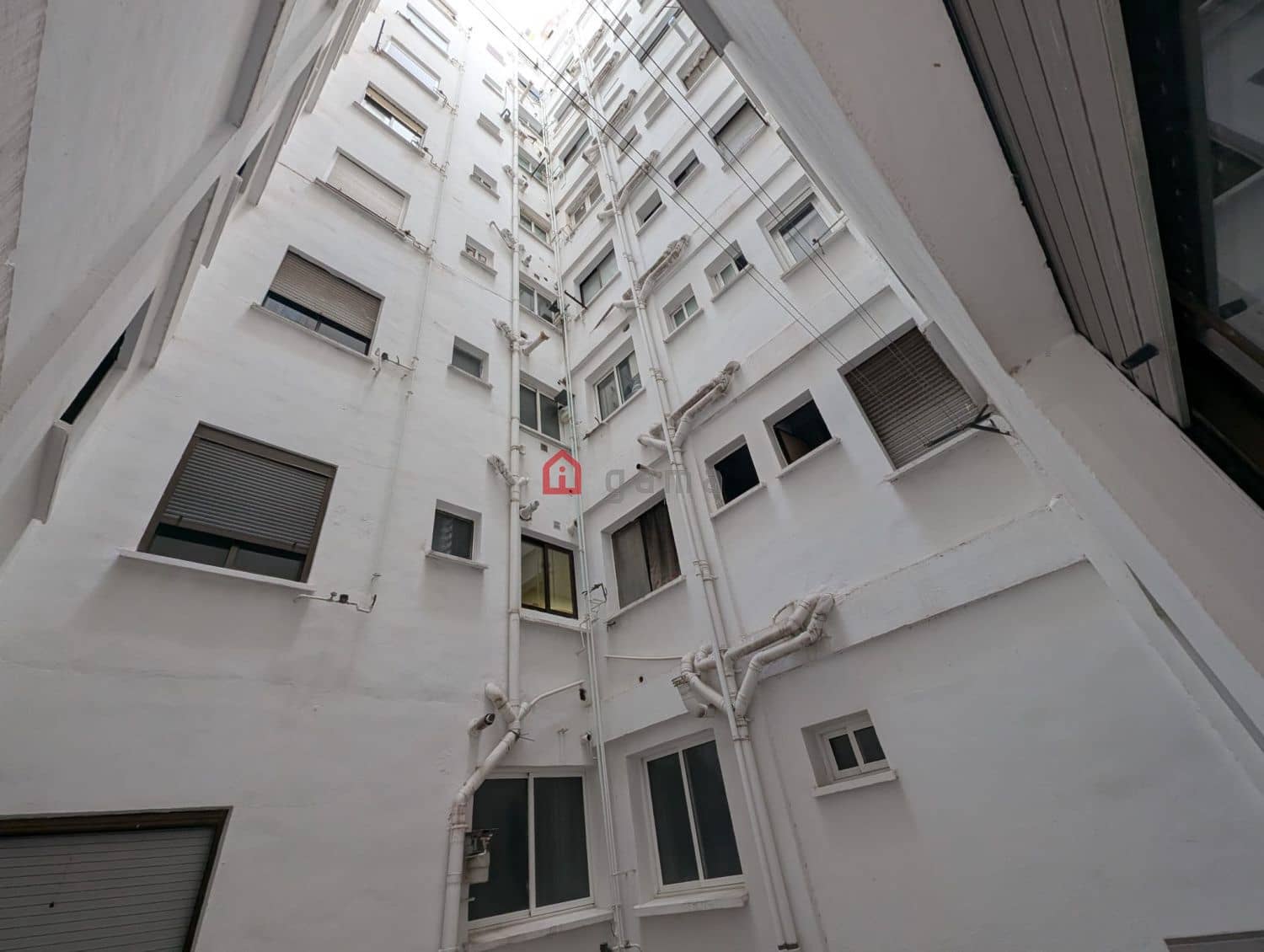 5 bedroom Flat for sale in Castello de la Plana - € 174,500 (Ref: 9415603)