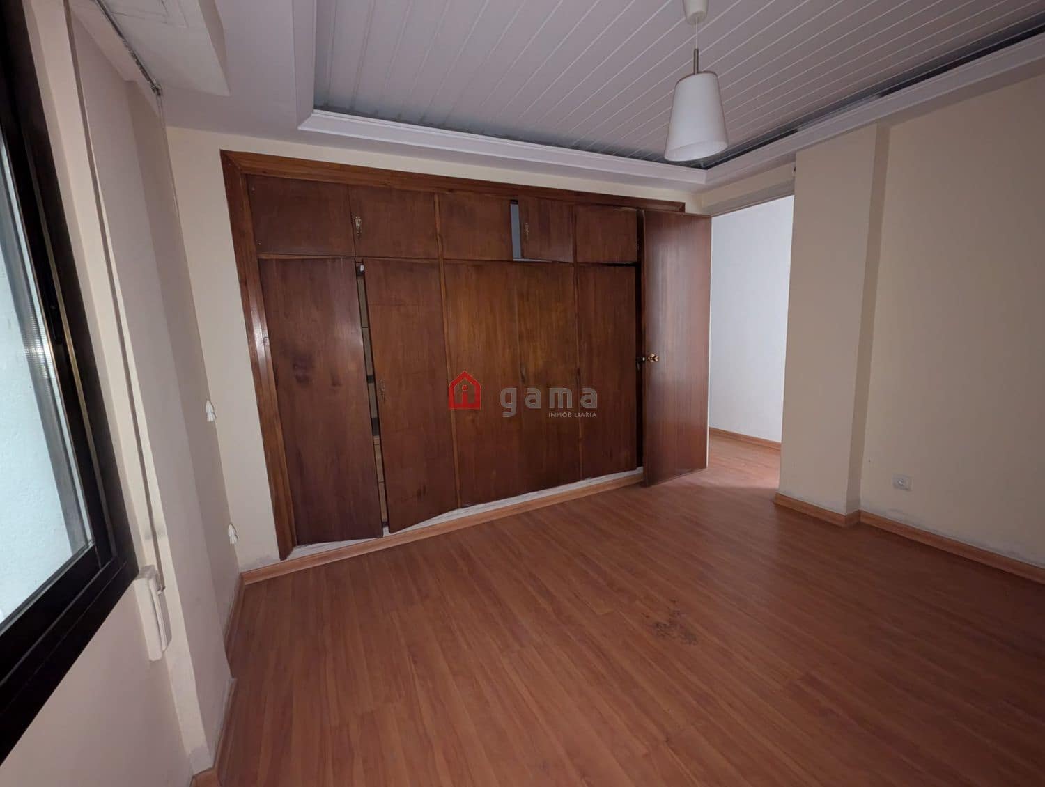 5 bedroom Flat for sale in Castello de la Plana - € 174,500 (Ref: 9415603)