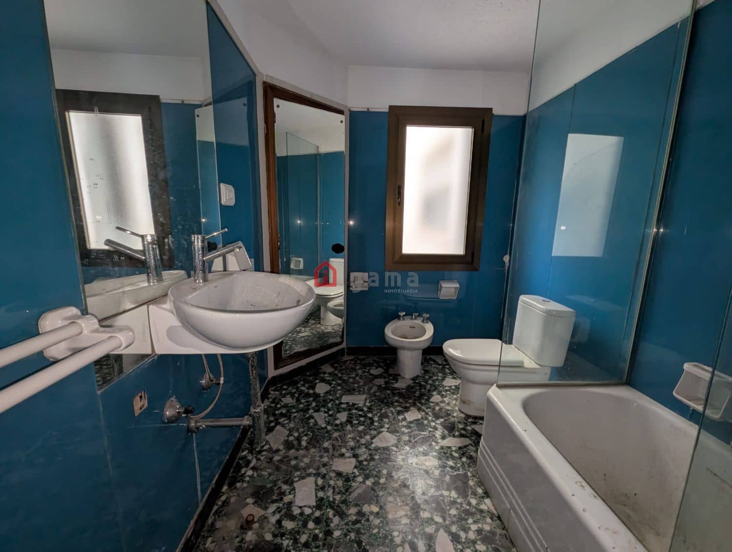 5 bedroom Flat for sale in Castello de la Plana - € 174,500 (Ref: 9415603)