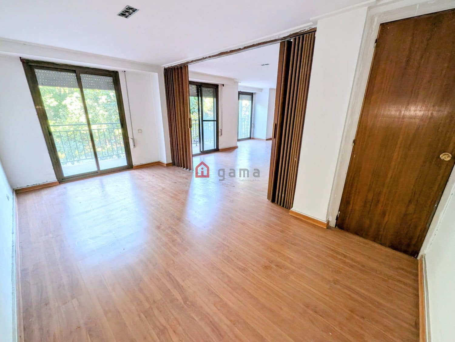 5 bedroom Flat for sale in Castello de la Plana - € 174,500 (Ref: 9415603)