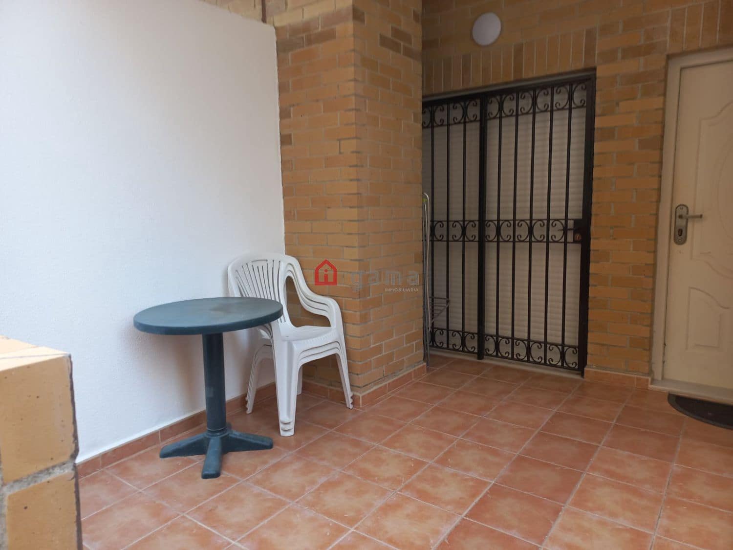 Piso de 2 habitaciones en Oropesa  en alquiler - 650 € (Ref: 9430845)
