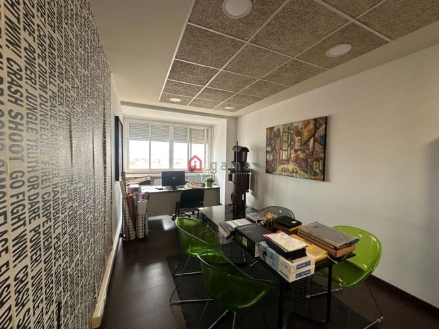 Piso de 3 habitaciones en Castelló de la Plana en venta - 250.000 € (Ref: 9430846)