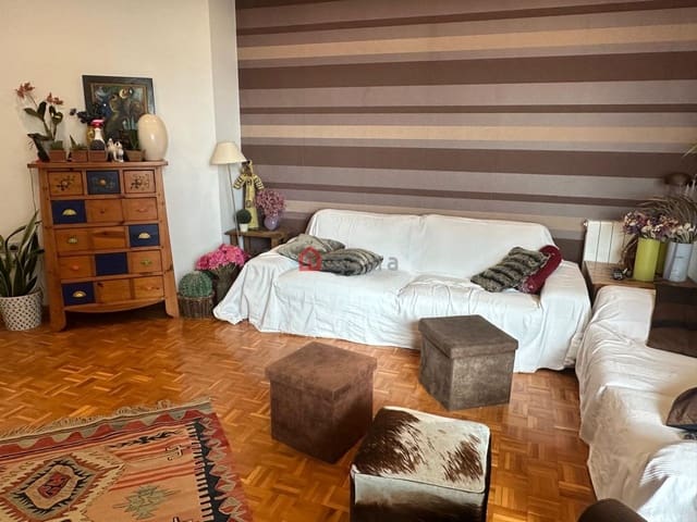 Piso de 3 habitaciones en Castelló de la Plana en venta - 250.000 € (Ref: 9430846)