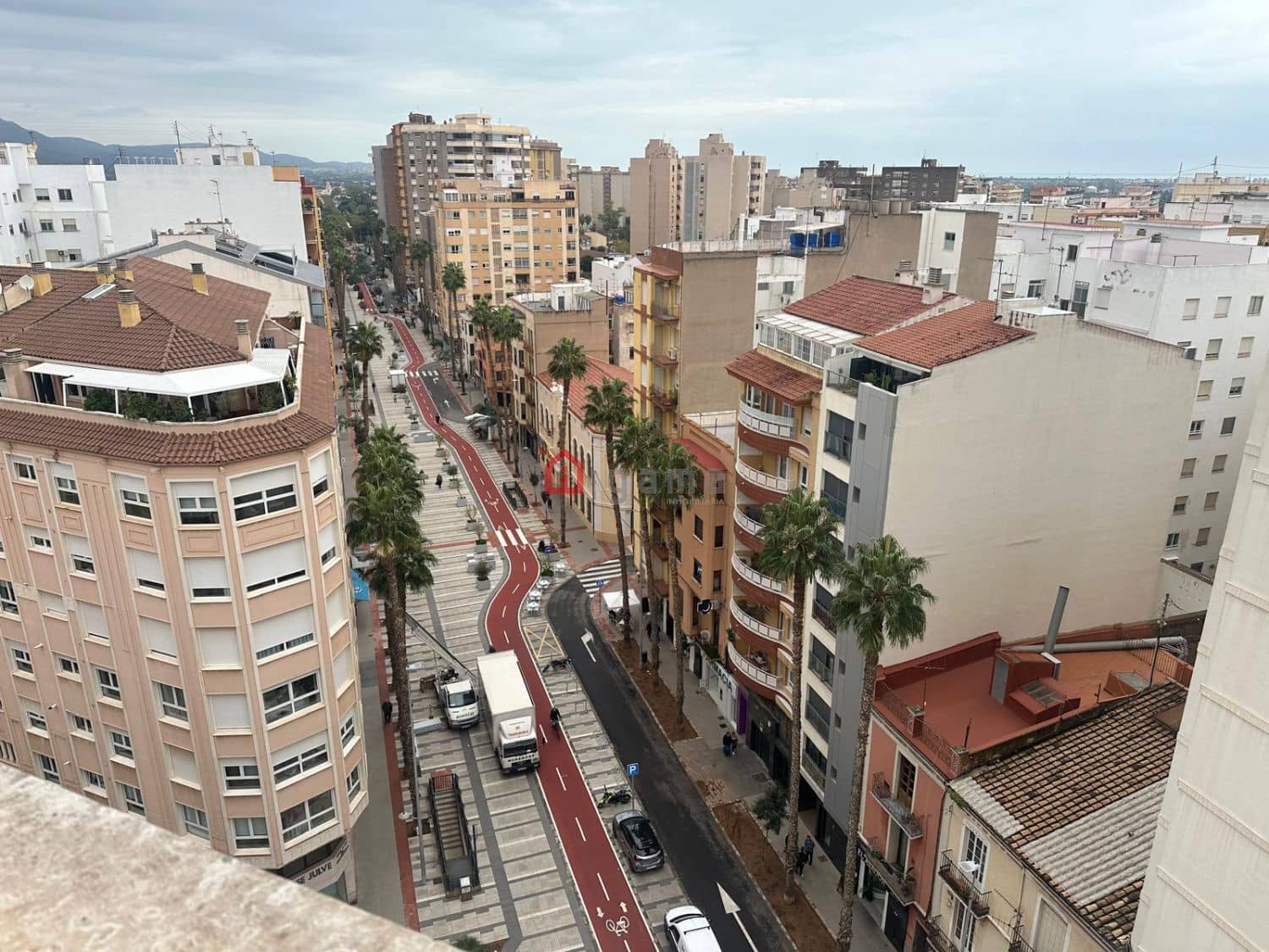 3 bedroom Flat for sale in Castello de la Plana - € 250,000 (Ref: 9430846)