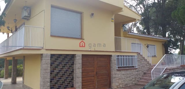 4 soveværelse Villa til salg i Almassora / Almazora - € 450.000 (Ref: 9430847)