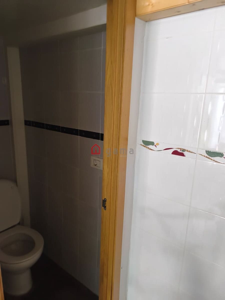 4 bedroom Flat for sale in Nules with garage - € 175,000 (Ref: 9443395)