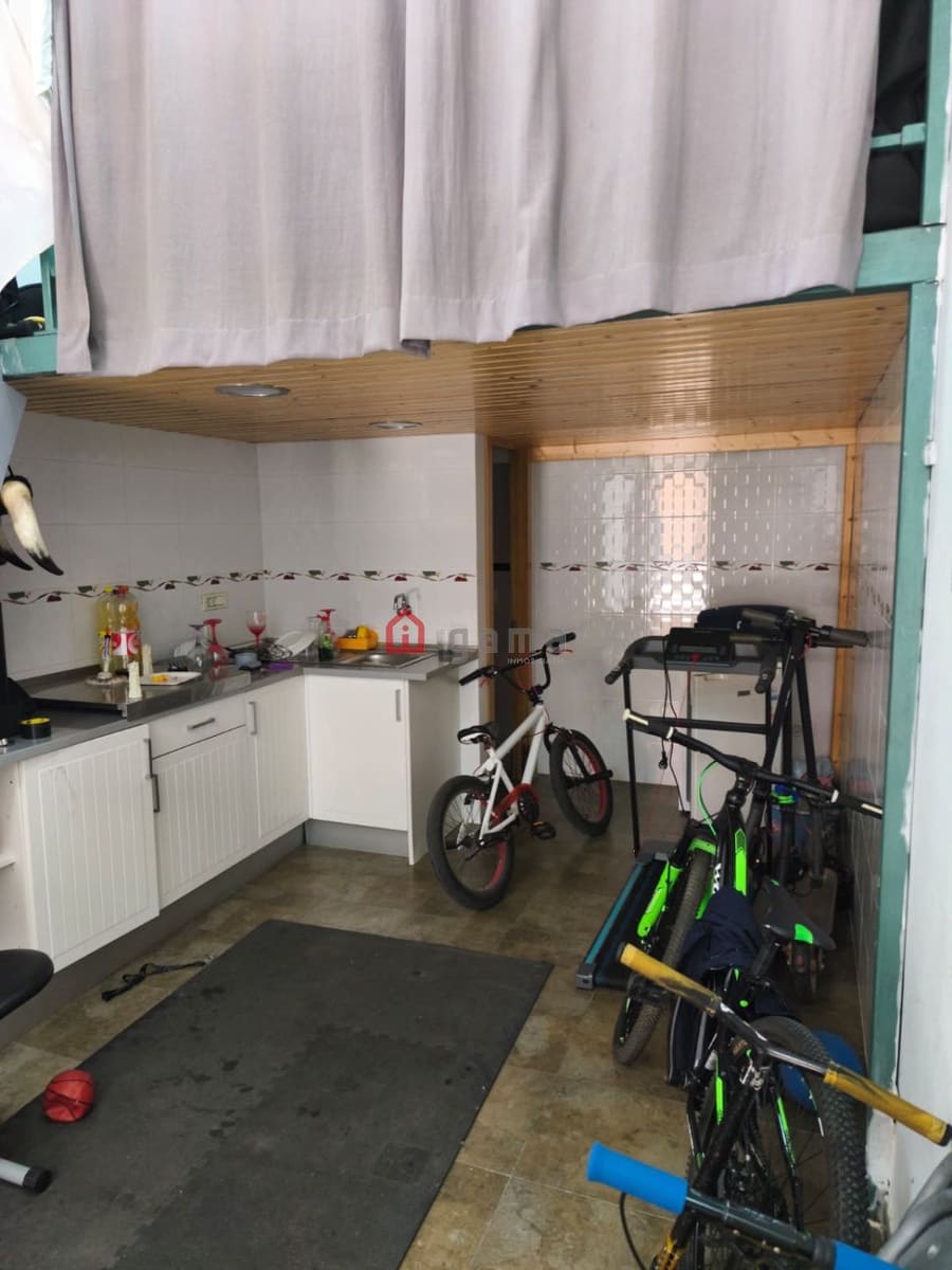 4 bedroom Flat for sale in Nules with garage - € 175,000 (Ref: 9443395)