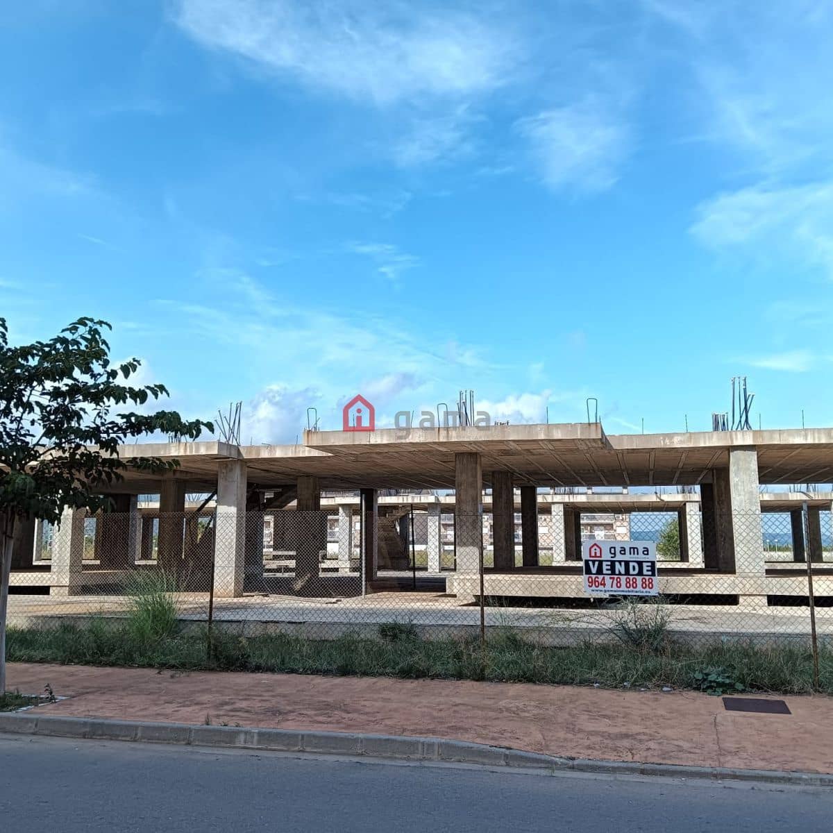 Ubebygd land til salgs i Cabanes - € 437 000 (Ref: 9456125)