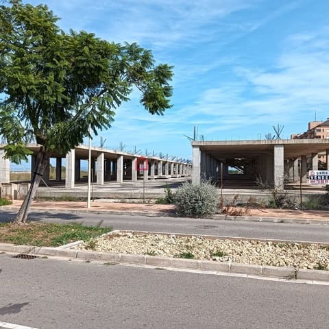 Ubebygd land til salgs i Cabanes - € 437 000 (Ref: 9456125)