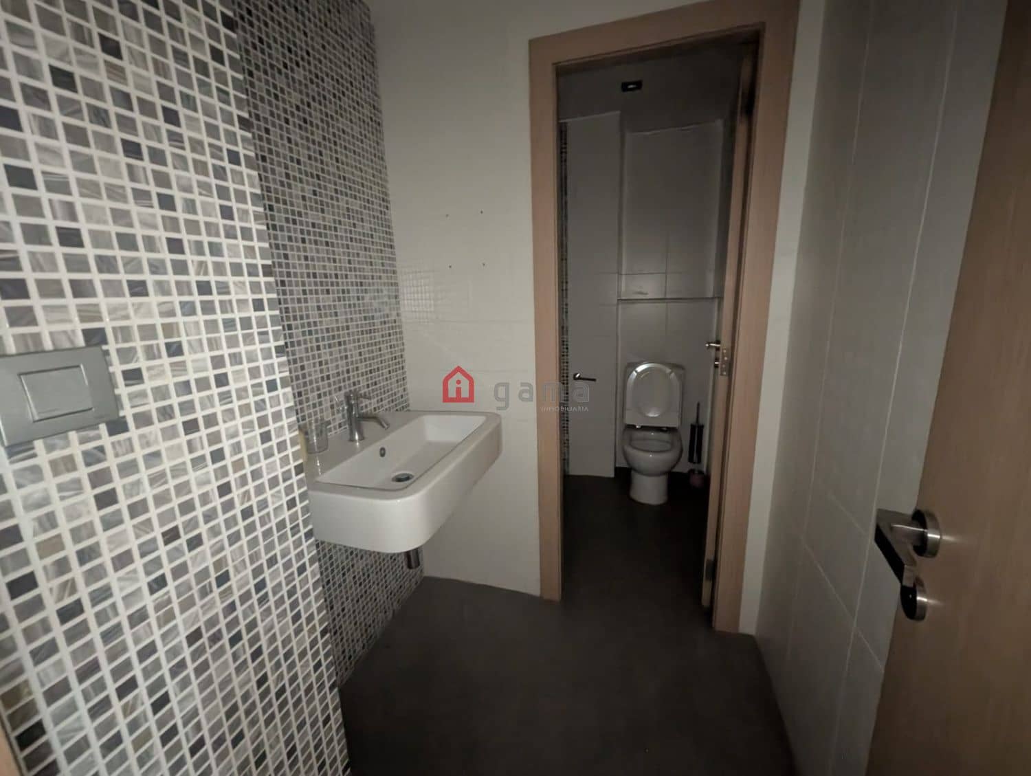 Gewerbe zu verkaufen in Castello de la Plana - 600.000 € (Ref: 9465549)