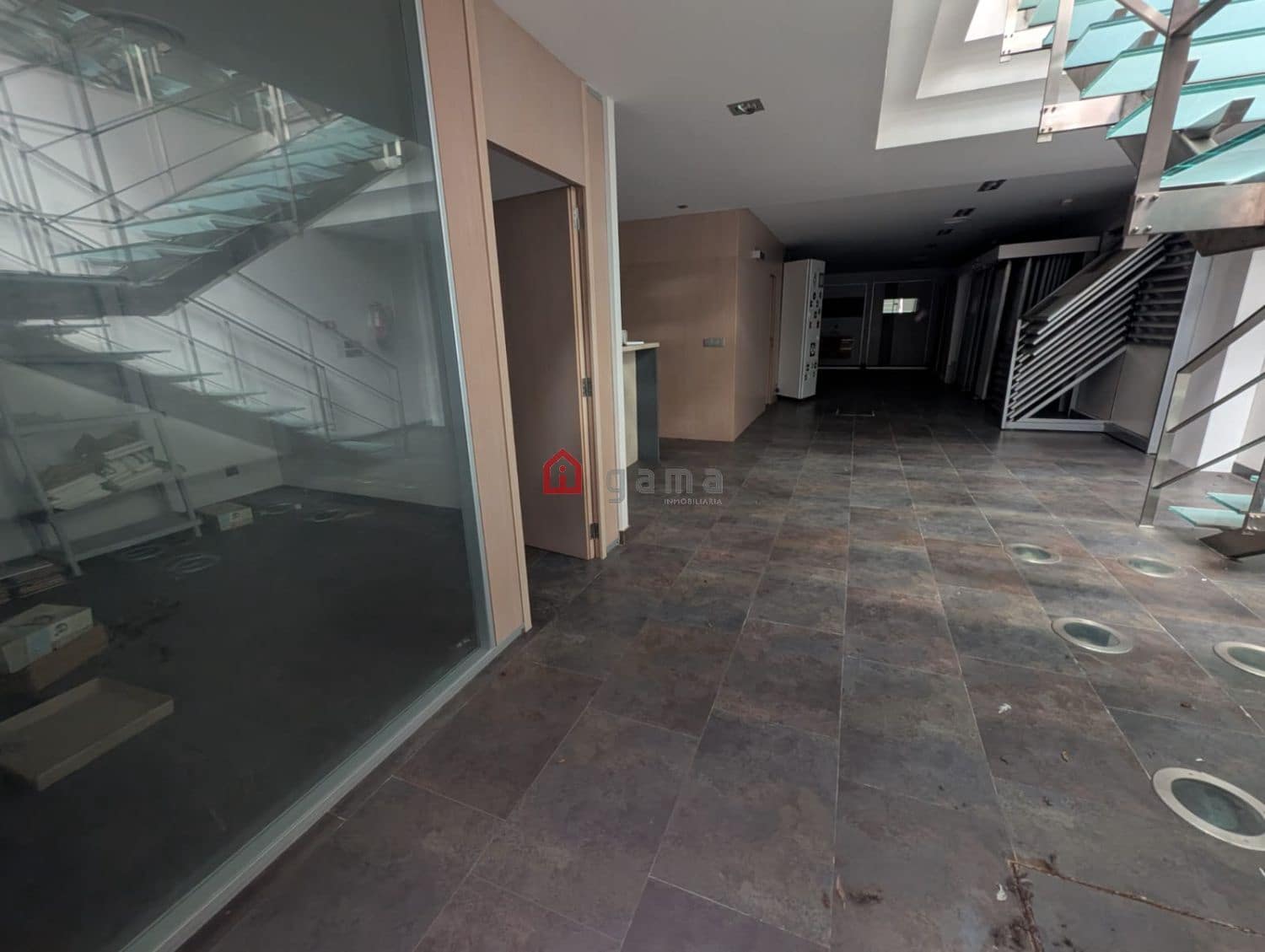 Gewerbe zu verkaufen in Castello de la Plana - 600.000 € (Ref: 9465549)