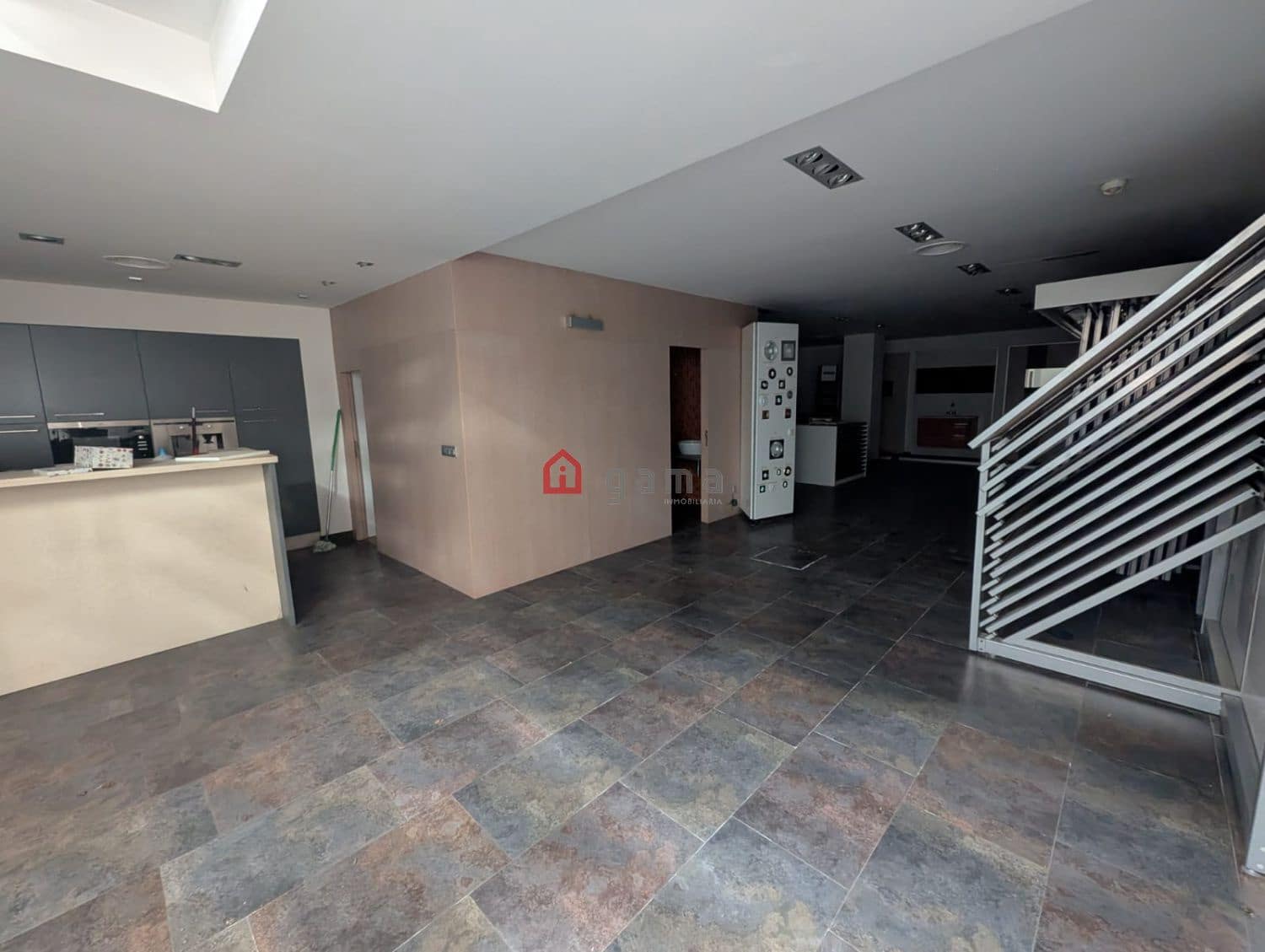 Gewerbe zu verkaufen in Castello de la Plana - 600.000 € (Ref: 9465549)