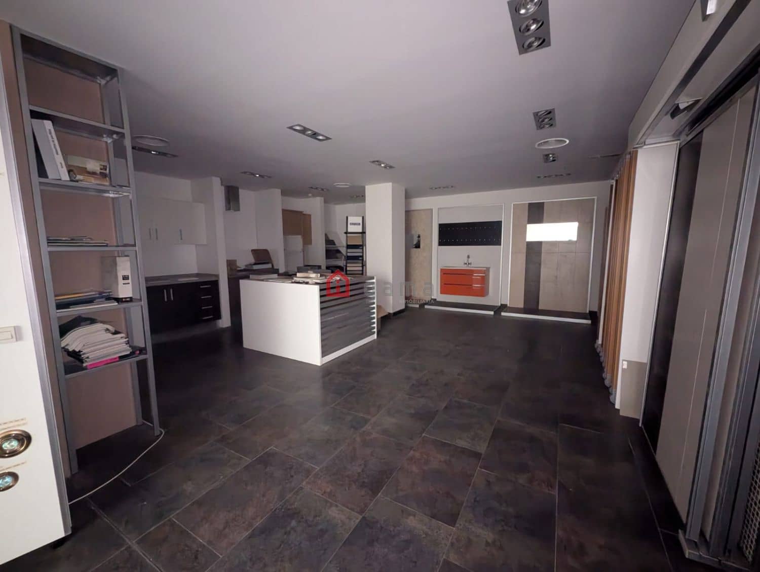 Gewerbe zu verkaufen in Castello de la Plana - 600.000 € (Ref: 9465549)