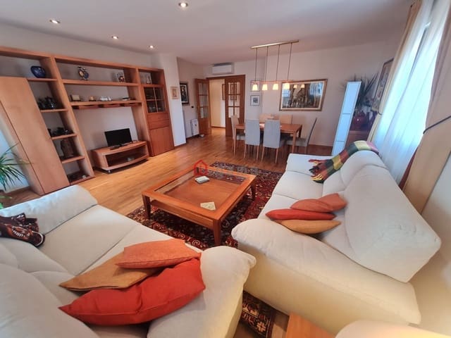 Piso de 4 habitaciones en Castelló de la Plana en alquiler - 1.200 € (Ref: 9465550)