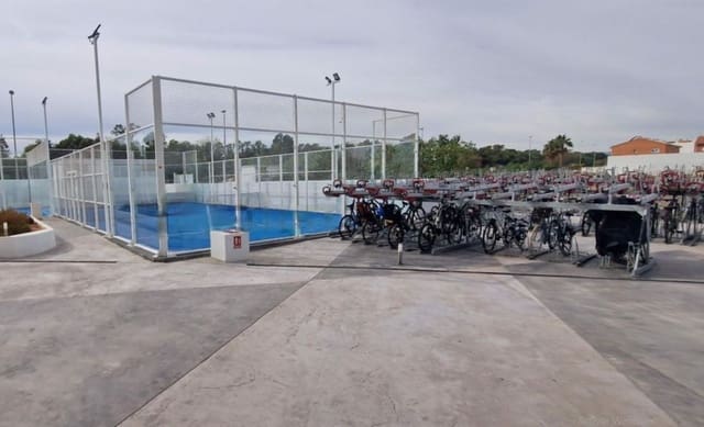 2 makuuhuone Huoneisto myytävänä paikassa Canet d'En Berenguer mukana 
autotalli - 680 000 € (Ref: 9504411)