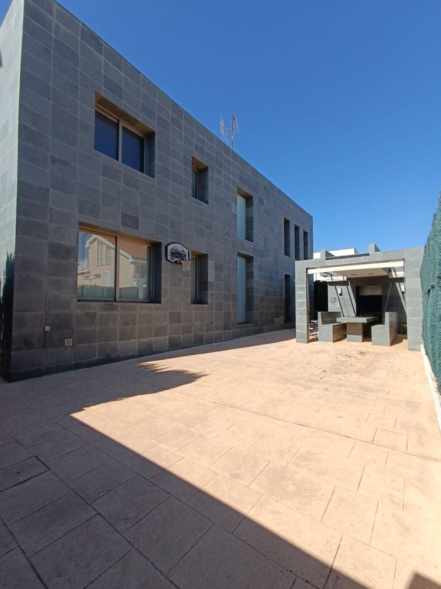 4 soverom Kjedet enebolig til salgs i Burriana / Borriana - € 640 000 (Ref: 9504412)