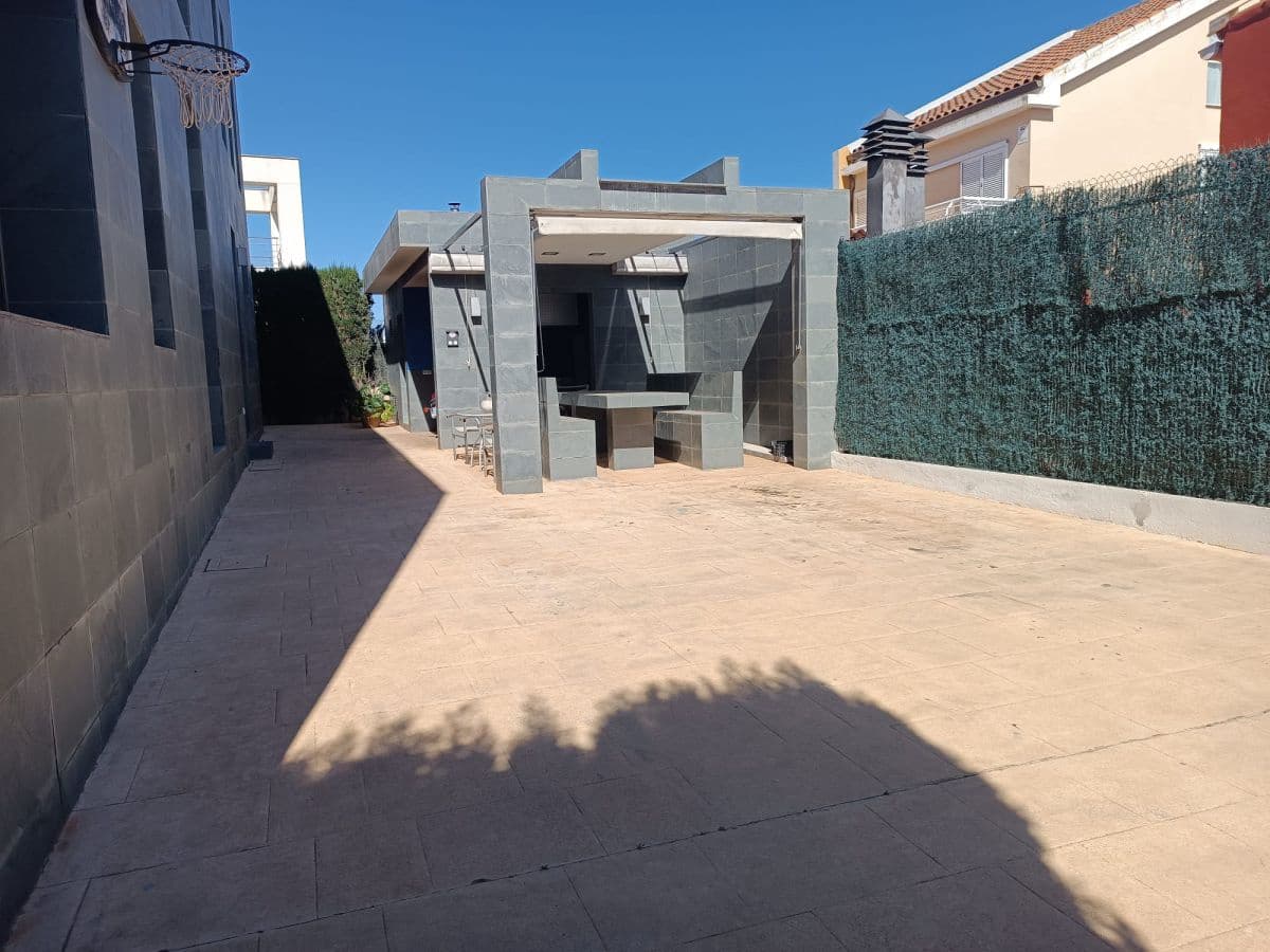 4 soverom Kjedet enebolig til salgs i Burriana / Borriana - € 640 000 (Ref: 9504412)