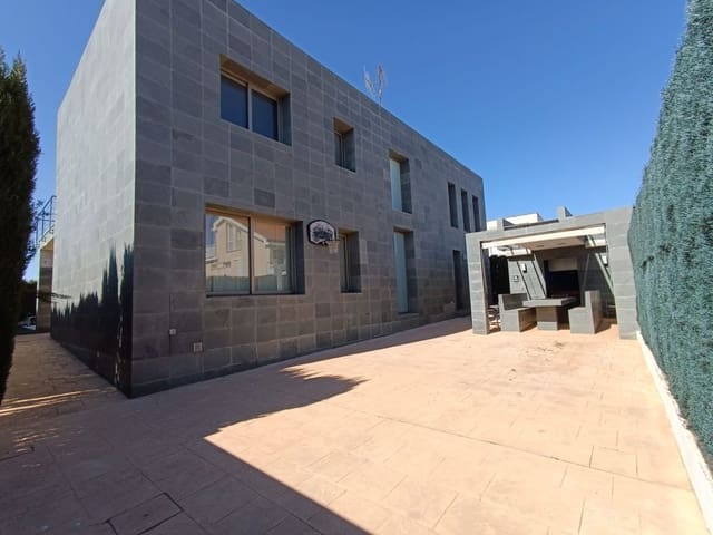 4 soverom Kjedet enebolig til salgs i Burriana / Borriana - € 640 000 (Ref: 9504412)