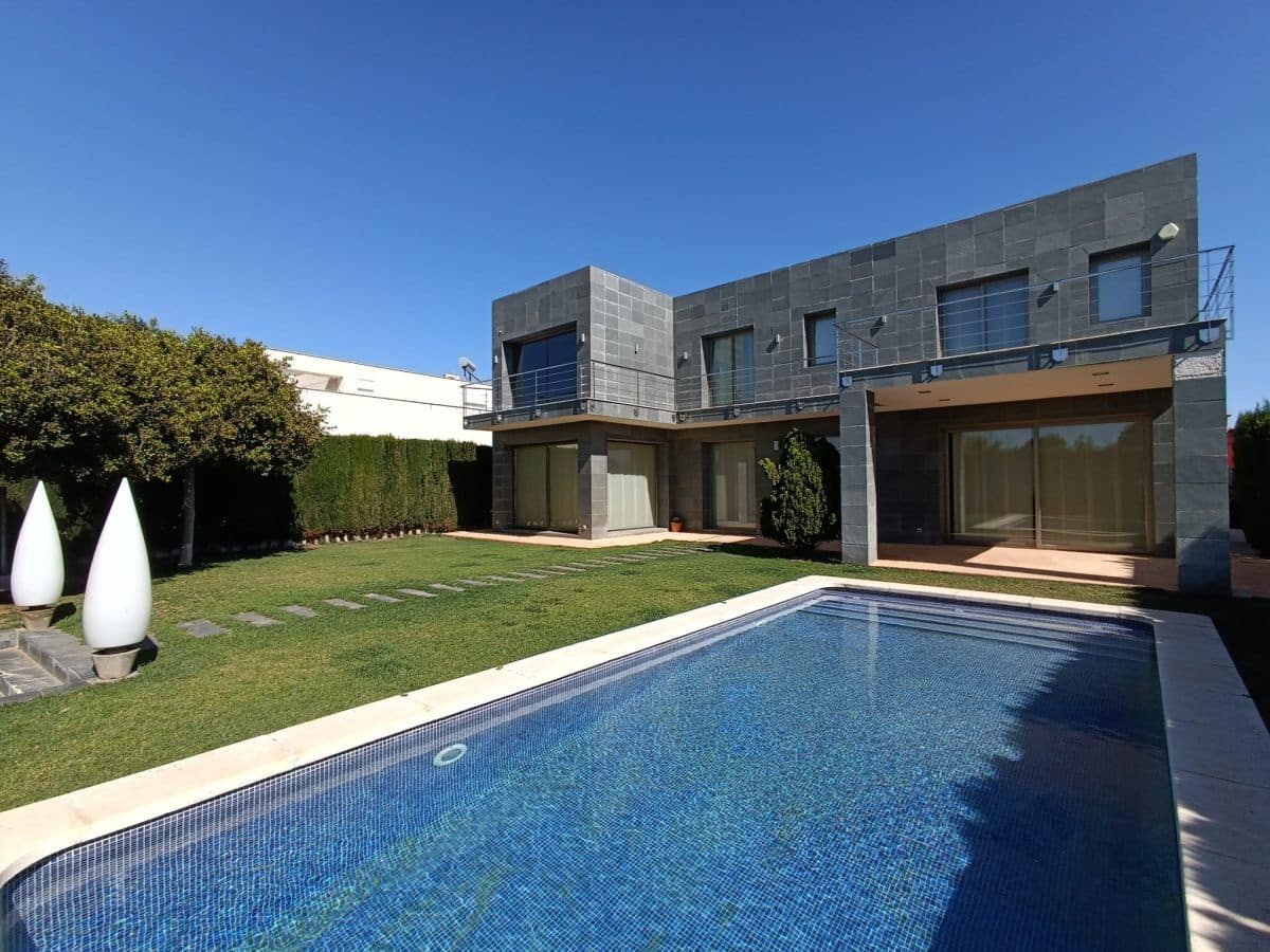 4 soverom Kjedet enebolig til salgs i Burriana / Borriana - € 640 000 (Ref: 9504412)