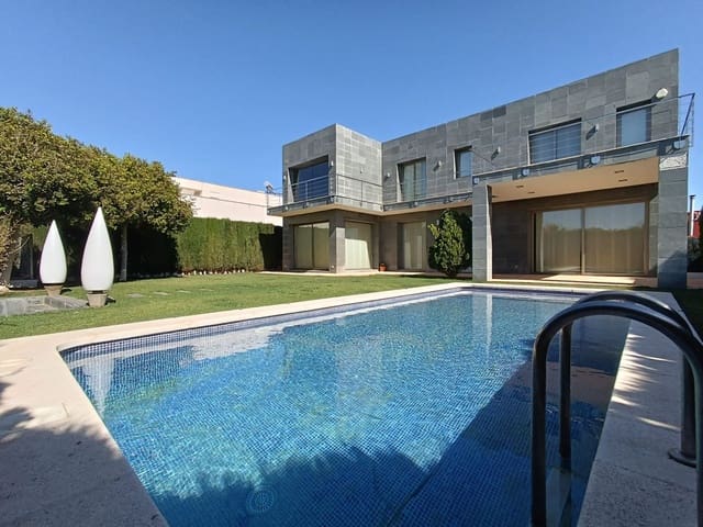 4 soverom Kjedet enebolig til salgs i Burriana / Borriana - € 640 000 (Ref: 9504412)