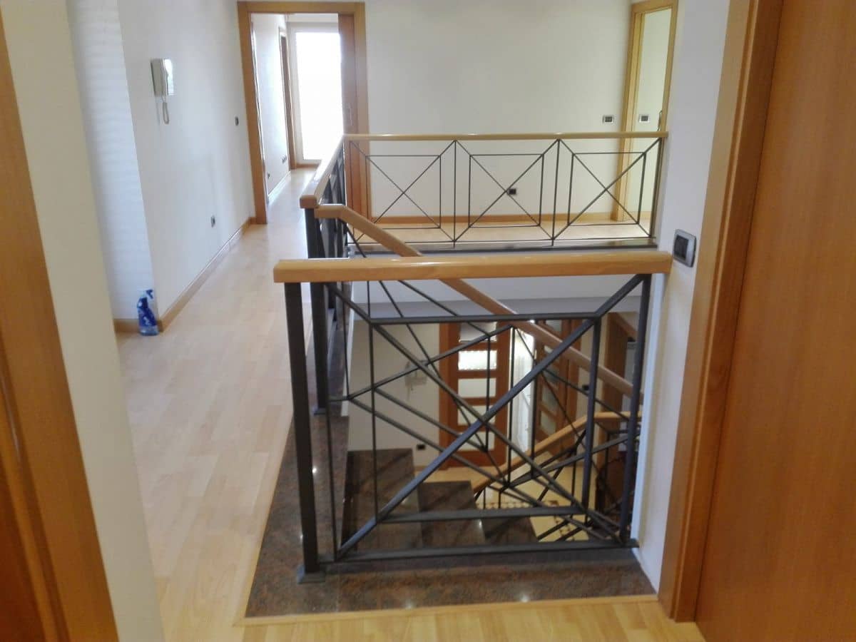 5 sypialnia Dom blizniak na sprzedaż w Les Alqueries / Alquerias del Nino Perdido z garażem - 900 000 € (Ref: 9513174)