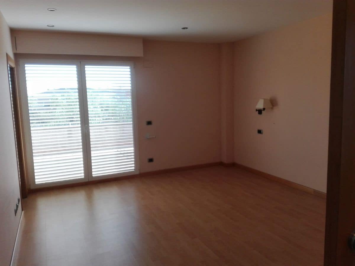 5 sypialnia Dom blizniak na sprzedaż w Les Alqueries / Alquerias del Nino Perdido z garażem - 900 000 € (Ref: 9513174)