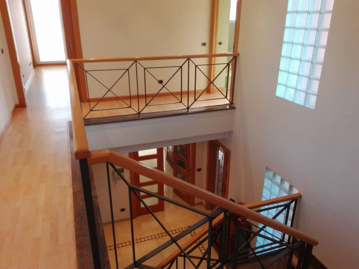 5 sypialnia Dom blizniak na sprzedaż w Les Alqueries / Alquerias del Nino Perdido z garażem - 900 000 € (Ref: 9513174)