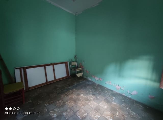 5 soverom Hus til salgs i La Vall d'Uixó - € 160 000 (Ref: 9513176)