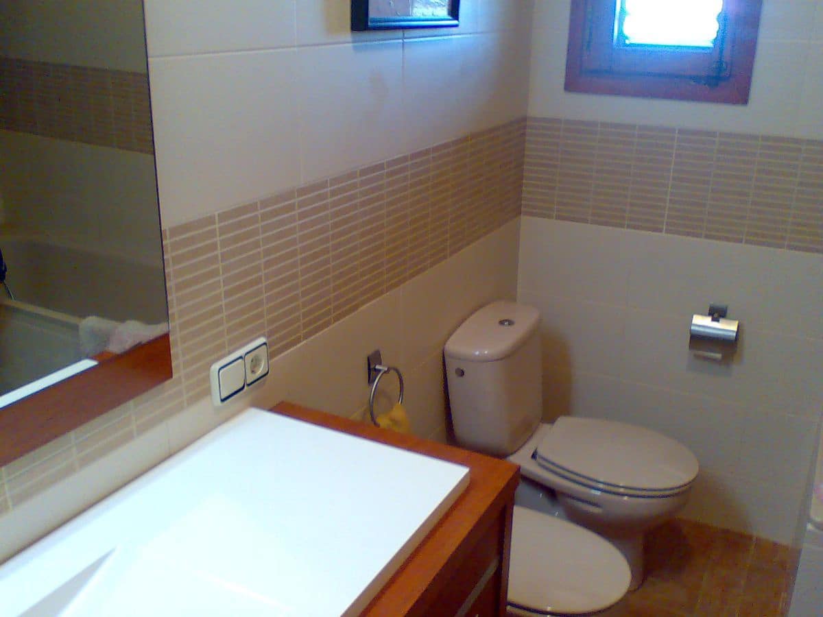 4 bedroom Semi-detached Villa for sale in El Grau de Castello with garage - € 333,000 (Ref: 9513177)