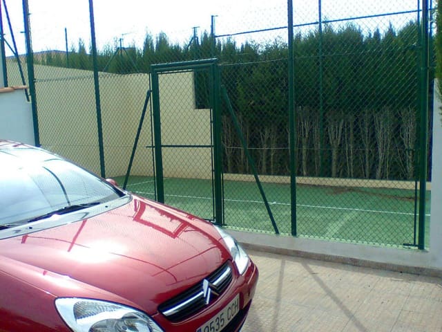 4 bedroom Semi-detached Villa for sale in El Grau de Castelló, Castelló de la Plana with garage - € 333,000 (Ref: 9513177)