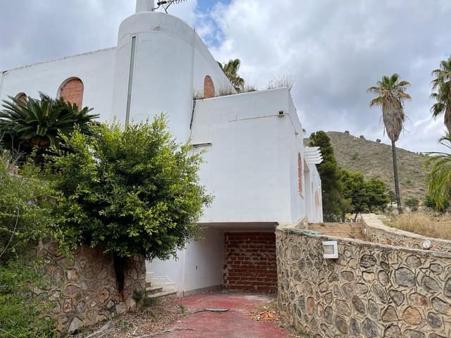 Dom blizniak na sprzedaż w La Vall d'Uixó - 325 000 € (Ref: 9513178)