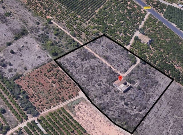 5 bedroom Semi-detached Villa for sale in Burriana / Borriana - € 115,000 (Ref: 9513180)