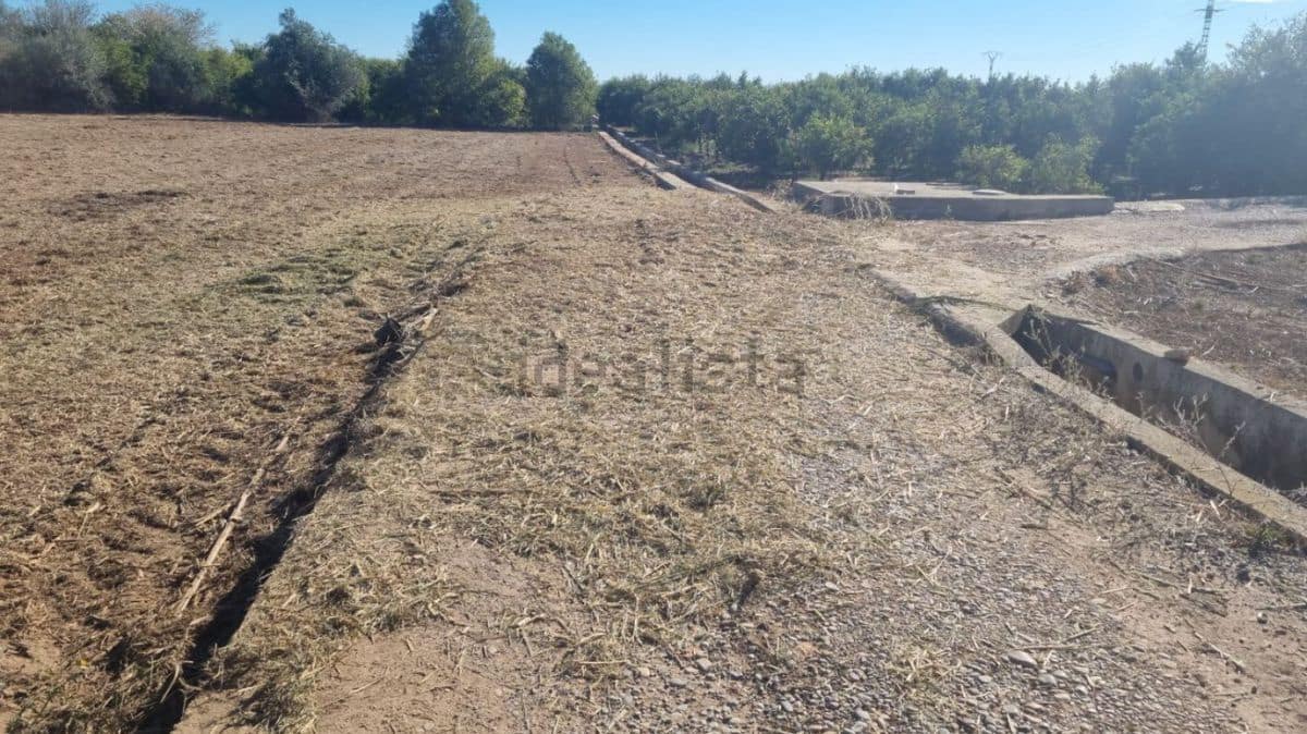 5 bedroom Semi-detached Villa for sale in Burriana / Borriana - € 115,000 (Ref: 9513180)