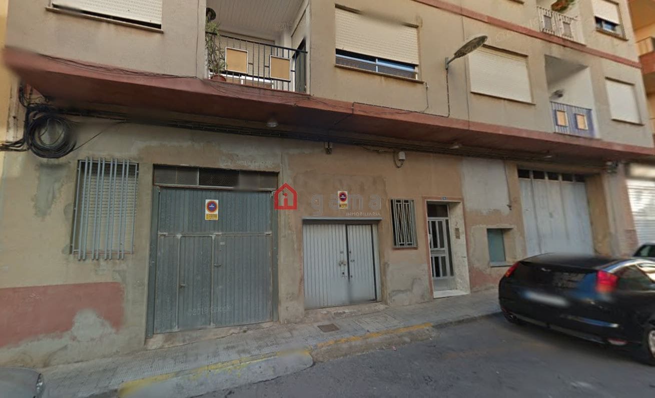 4 bedroom Flat for sale in La Vall d'Uixo - € 76,000 (Ref: 9513188)