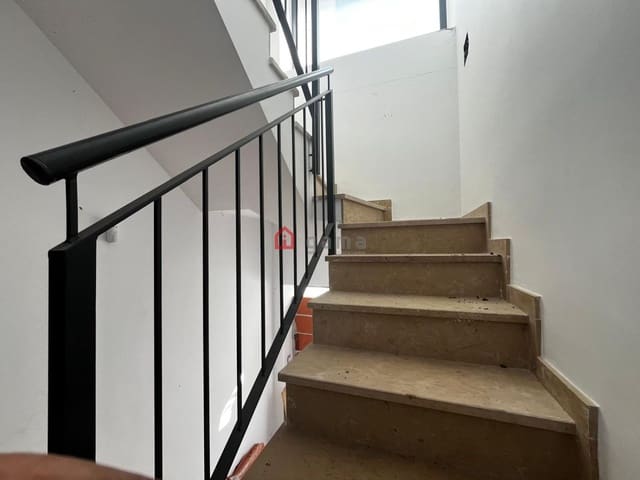 3 Zimmer Reihenhaus zu verkaufen in Vinaròs mit Garage - 199.000 € (Ref: 9513225)