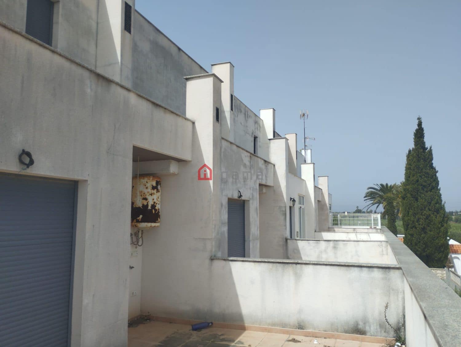 3 slaapkamer Rijtjeshuis te koop in Vinaros met garage - € 199.000 (Ref: 9513225)