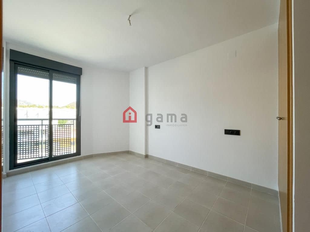 4 slaapkamer Penthouse te koop in La Vall d'Uixo met garage - € 191.000 (Ref: 9524083)