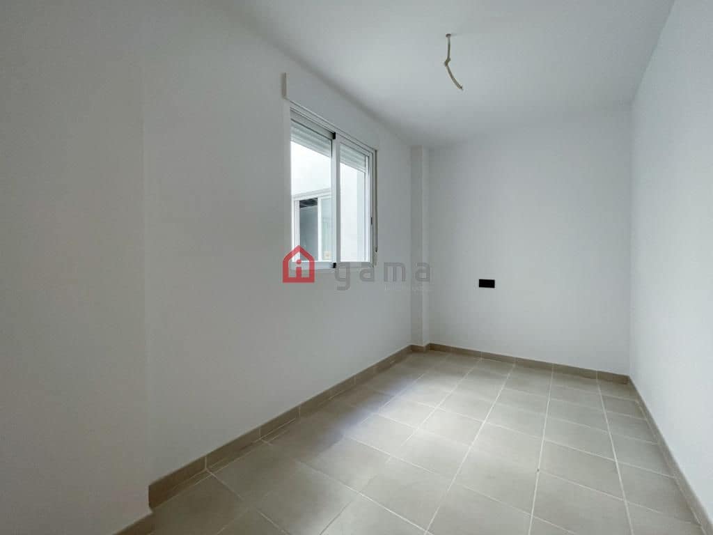 4 slaapkamer Penthouse te koop in La Vall d'Uixo met garage - € 191.000 (Ref: 9524083)