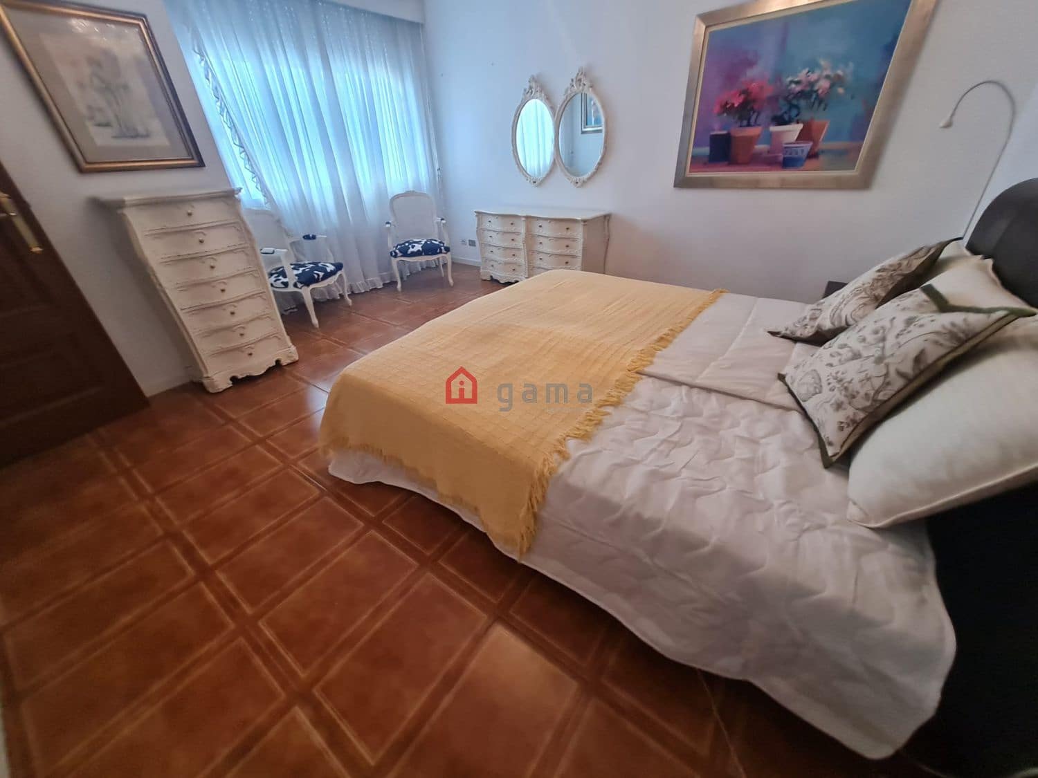 6 bedroom Apartment for sale in Castello de la Plana - € 270,000 (Ref: 9574150)